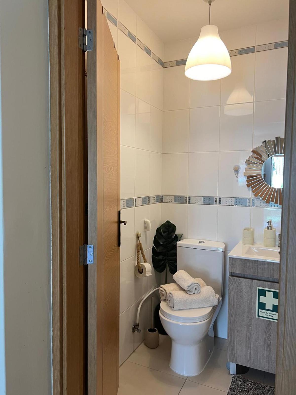 Deluxe Studio com terraço e varanda privada - 'Casinha da Amoreira' Guesthouse Coïmbre Extérieur photo